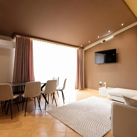 Apartamento Rooftop With Balcony Next To Fafa